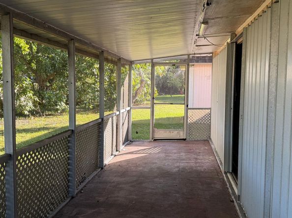 7101 NW 68th St, Tamarac FL 33321