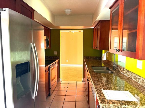 7101 NW 68th St, Tamarac FL 33321