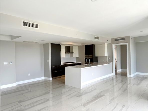 1180 N Federal Hwy 809, Fort Lauderdale FL 33304