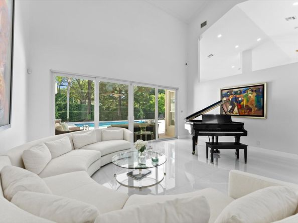 1290 Manor Court, Weston FL 33326