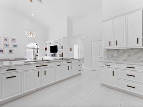 1290 Manor Court, Weston FL 33326