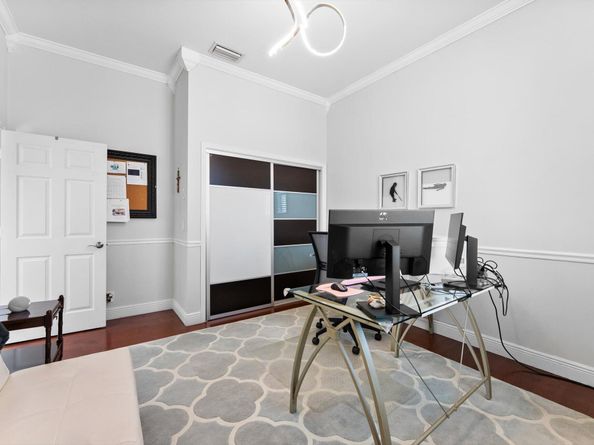 1290 Manor Court, Weston FL 33326