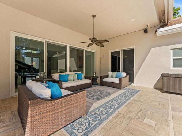 1290 Manor Court, Weston FL 33326