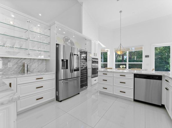 1290 Manor Court, Weston FL 33326