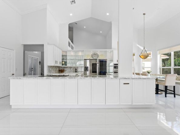 1290 Manor Court, Weston FL 33326