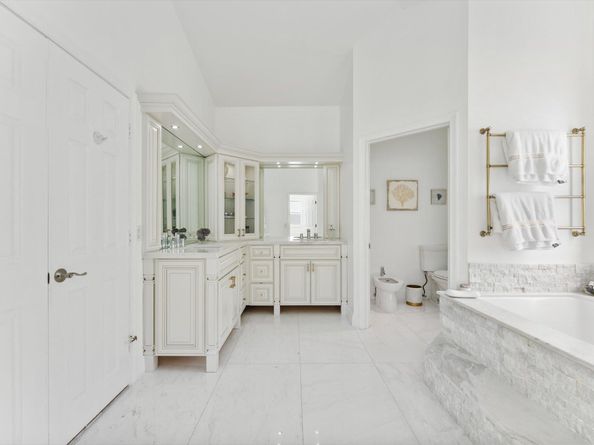 1290 Manor Court, Weston FL 33326