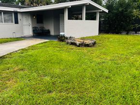 802 Royal Palm Beach Boulevard, Royal Palm Beach FL 33411