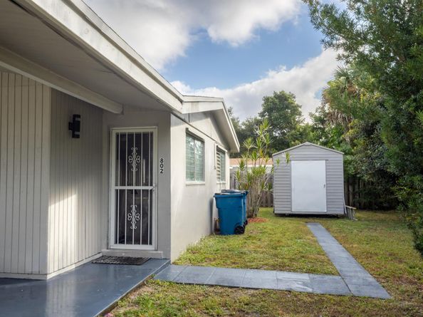 802 Royal Palm Beach Boulevard, Royal Palm Beach FL 33411