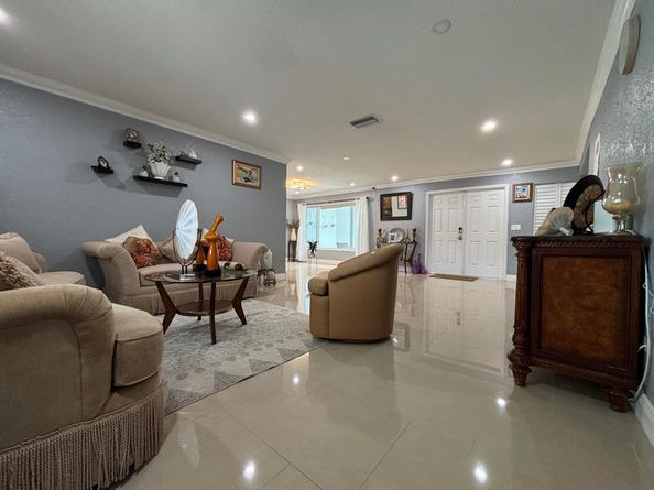 854 Royal Palm Beach Boulevard, Royal Palm Beach FL 33411