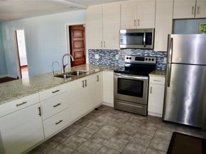 1338 -1384 NE -1384 35th Street, Oakland Park FL 33334