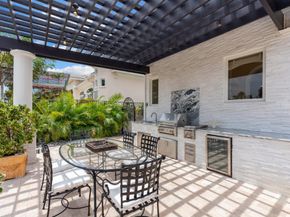 2890 NE 27th St, Fort Lauderdale FL 33306