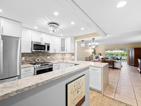 5900 NE 7th Avenue 106n, Boca Raton FL 33487
