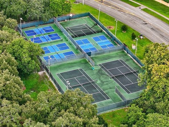 1502 Whitehall Dr 106, Davie FL 33324