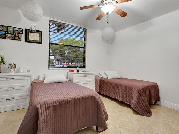 1502 Whitehall Dr 106, Davie FL 33324