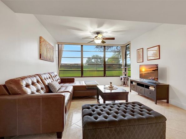 1502 Whitehall Dr 106, Davie FL 33324