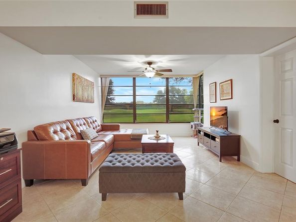 1502 Whitehall Dr 106, Davie FL 33324