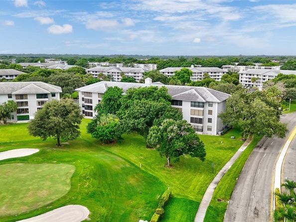 1502 Whitehall Dr 106, Davie FL 33324