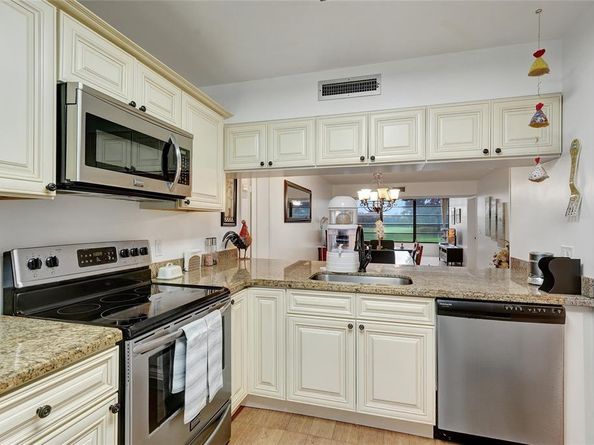 1502 Whitehall Dr 106, Davie FL 33324