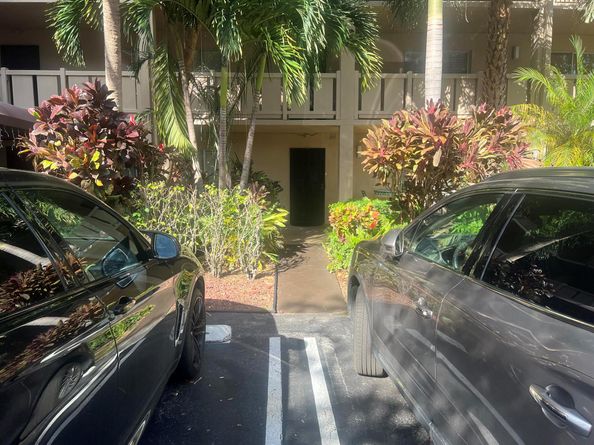2208 S Cypress Bend Drive 106, Pompano Beach FL 33069