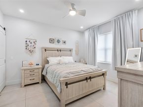 8211 NW 74th Ave, Tamarac FL 33321