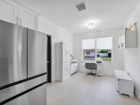 8211 NW 74th Ave, Tamarac FL 33321