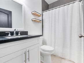 8211 NW 74th Ave, Tamarac FL 33321