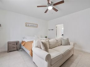 8211 NW 74th Ave, Tamarac FL 33321