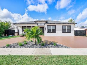 8211 NW 74th Ave, Tamarac FL 33321