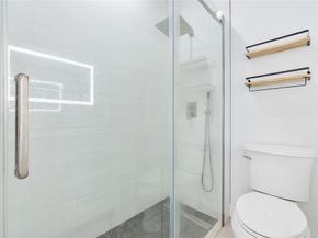 8211 NW 74th Ave, Tamarac FL 33321