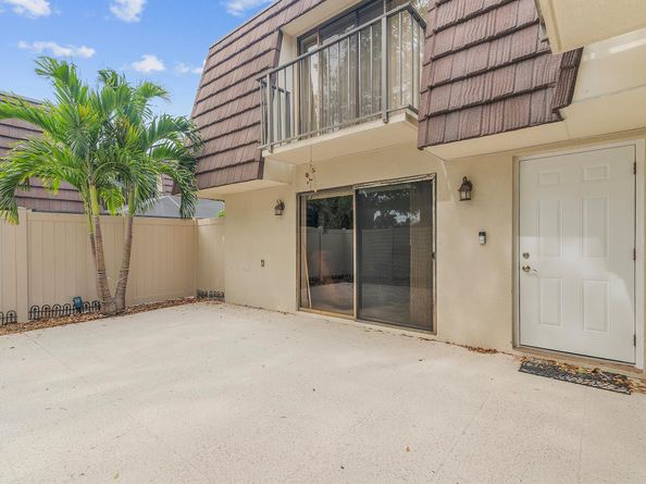 7520 75th Way, West Palm Beach FL 33407