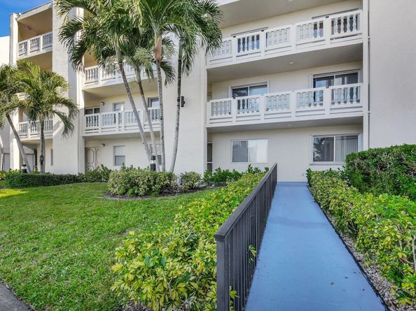 6768 10th Avenue N 113, Lake Worth FL 33467