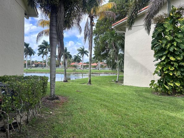 1525 Lake Crystal Drive D, West Palm Beach FL 33411