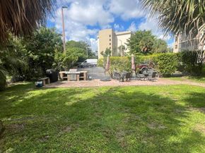 900 NE 195th St 314, Miami FL 33179