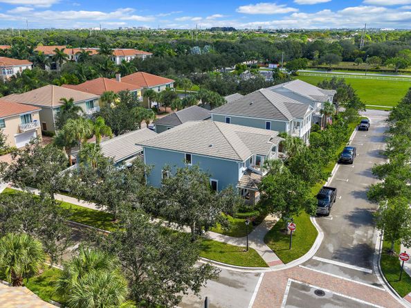 1077 N Prescott Drive, Jupiter FL 33458
