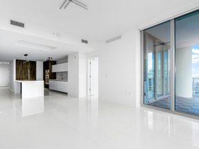 851 NE 1st Avenue 4111, Miami FL 33132