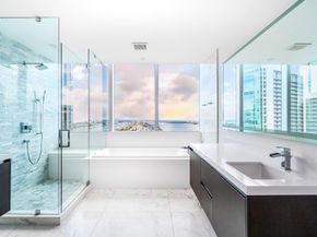 851 NE 1st Avenue 4111, Miami FL 33132