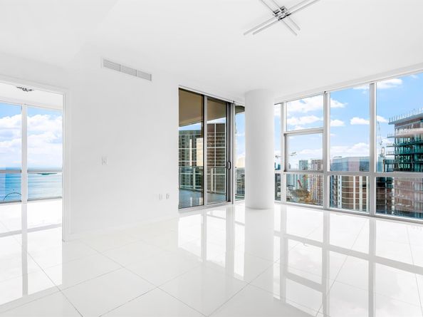 851 NE 1st Avenue 4111, Miami FL 33132