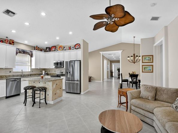 2325 Sapphire Circle, West Palm Beach FL 33411