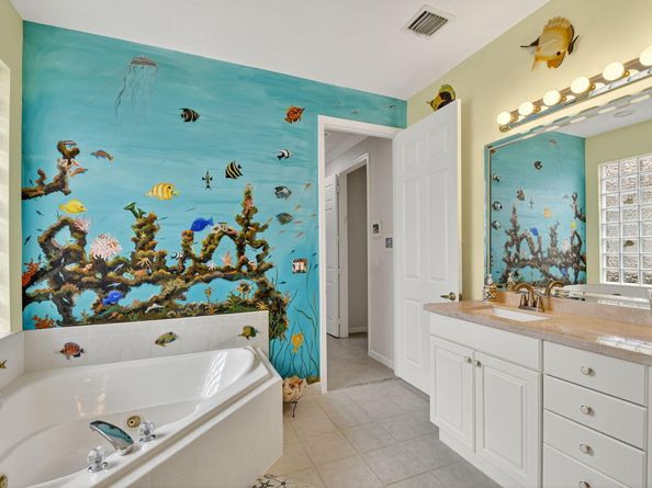 2325 Sapphire Circle, West Palm Beach FL 33411