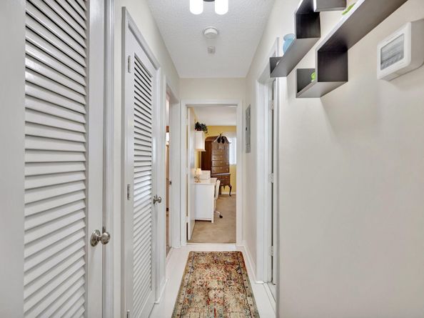 2109 NE 68th St 203, Fort Lauderdale FL 33308