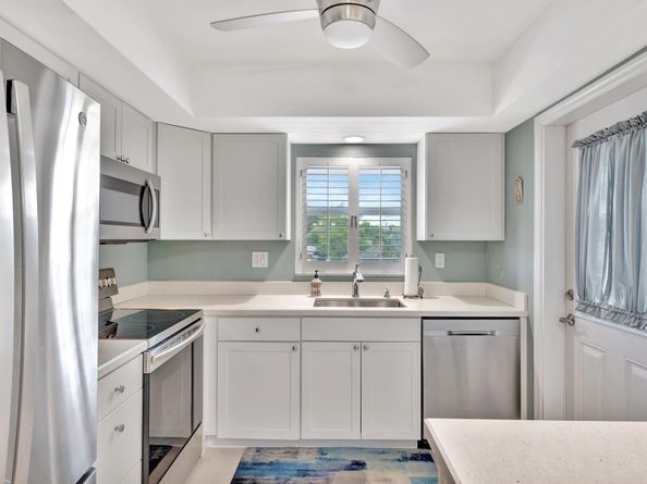 2109 NE 68th St 203, Fort Lauderdale FL 33308