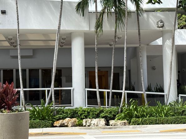 1800 Sunset Harbou Drive 6, Miami Beach FL 33139