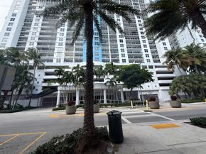 1800 Sunset Harbou Drive 6, Miami Beach FL 33139