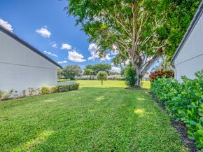 3 Brentwood Drive, Boynton Beach FL 33436