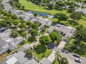 3 Brentwood Drive, Boynton Beach FL 33436
