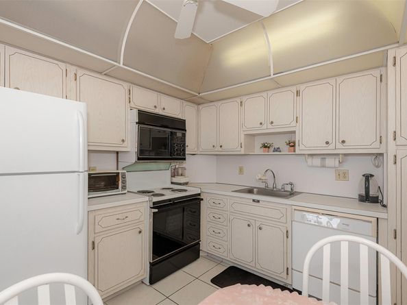 1980 S Ocean Dr 22P, Hallandale Beach FL 33009