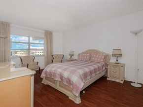 1980 S Ocean Dr 22P, Hallandale Beach FL 33009
