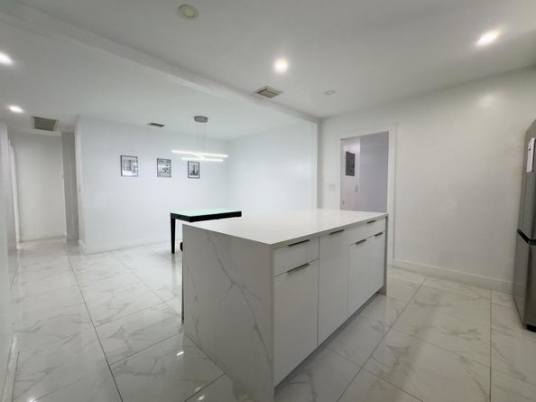 1602 N 23 Avenue, Hollywood FL 33020