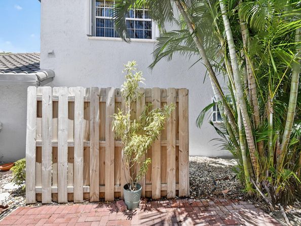 11570 Briarwood Circle 1, Boynton Beach FL 33437