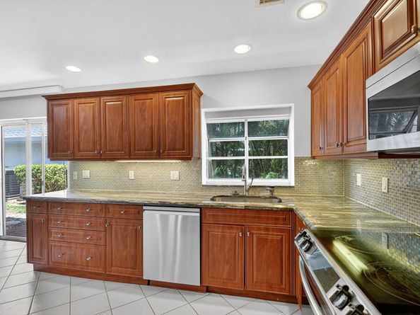 11570 Briarwood Circle 1, Boynton Beach FL 33437